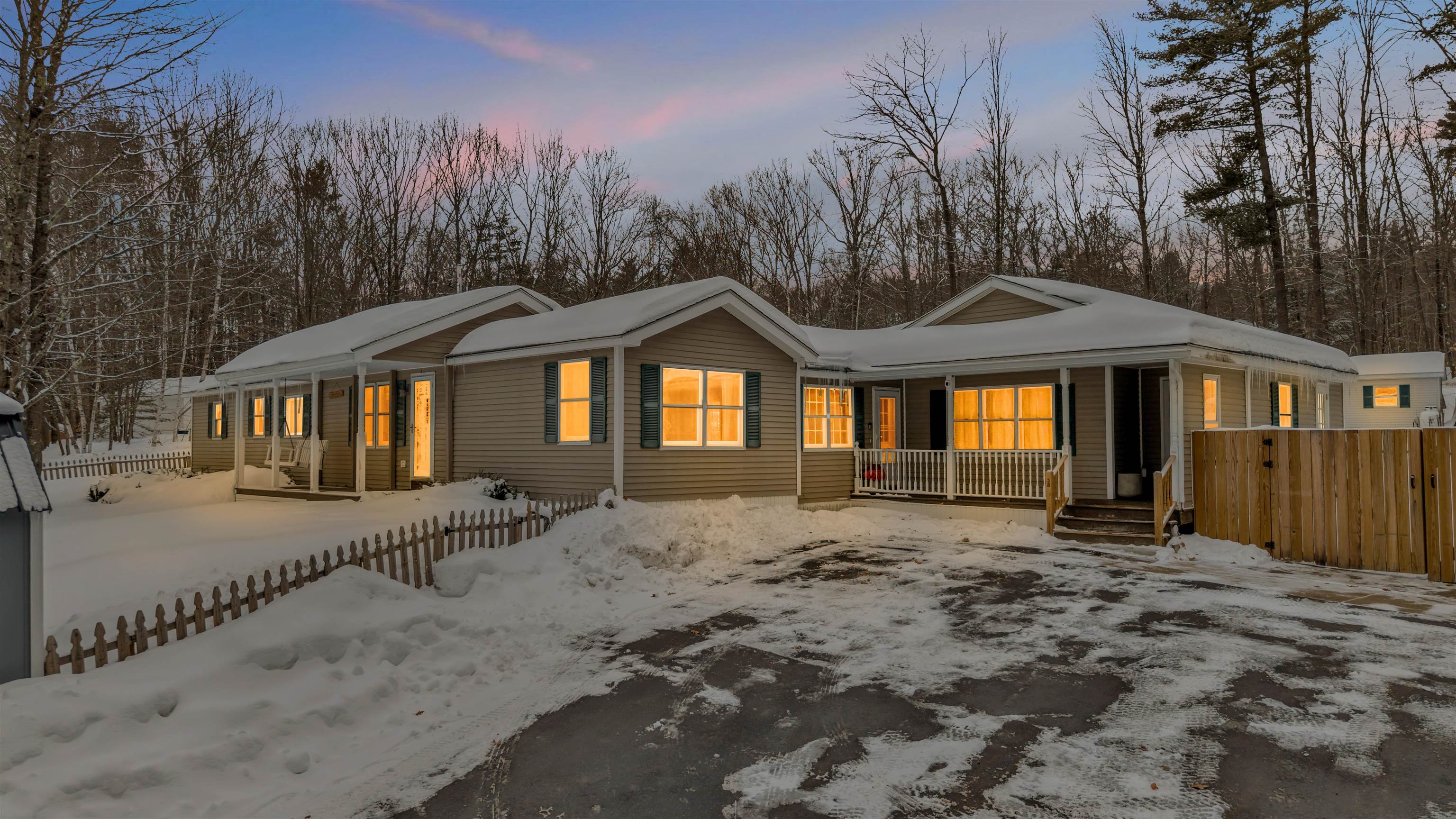 28 Stacy Drive Rochester, NH 03867 - Photo 1 of 42 Gallery Image 1