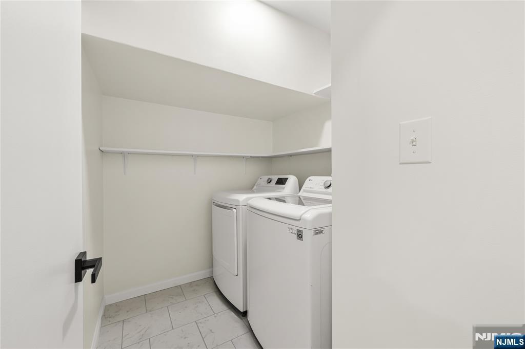 261 Sunset Key Secaucus, NJ 07094 - Photo 16 of 35