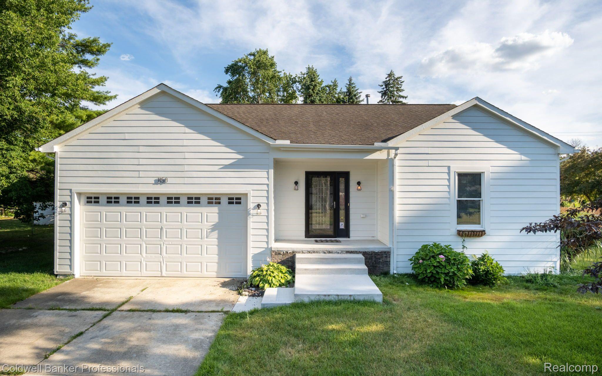 1158 Beta Road Walled Lake, MI 48390 - Photo 1 of 27 Gallery Image 1