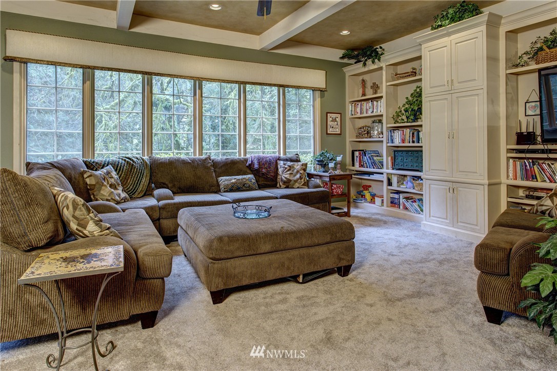7714 Preston-Fall City Road Southeast Preston, WA 98050 - Photo 7 of 25 Gallery Image 7