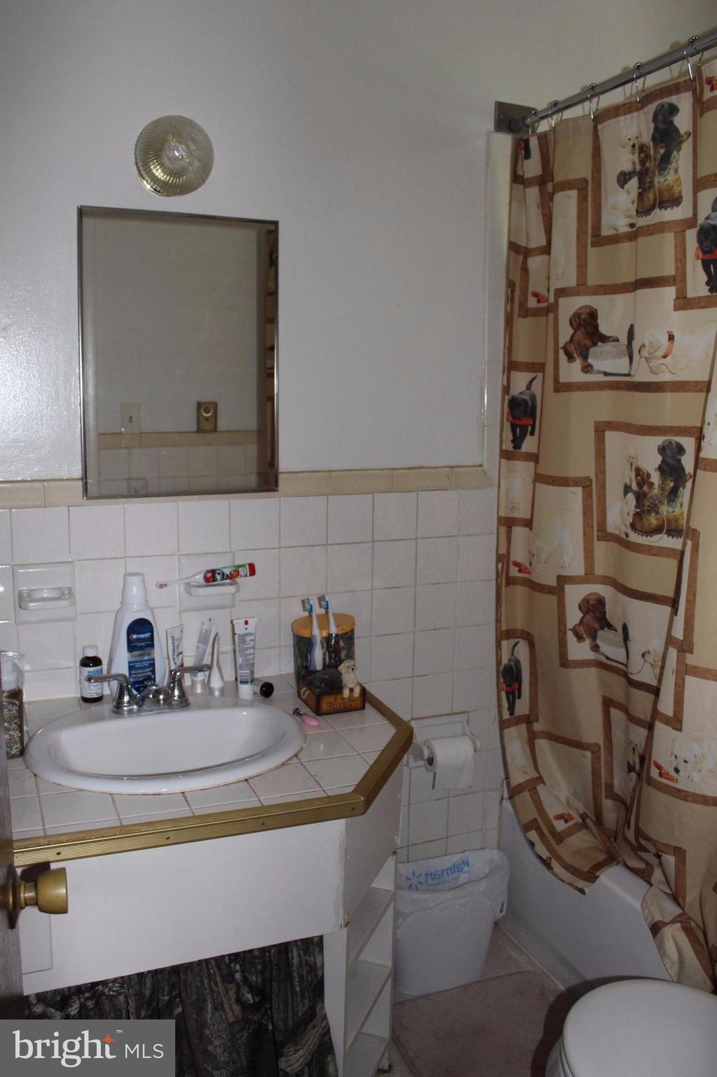 27 Marsh Road Fredericksburg, VA 22406 - Photo 16 of 24 Full Bath