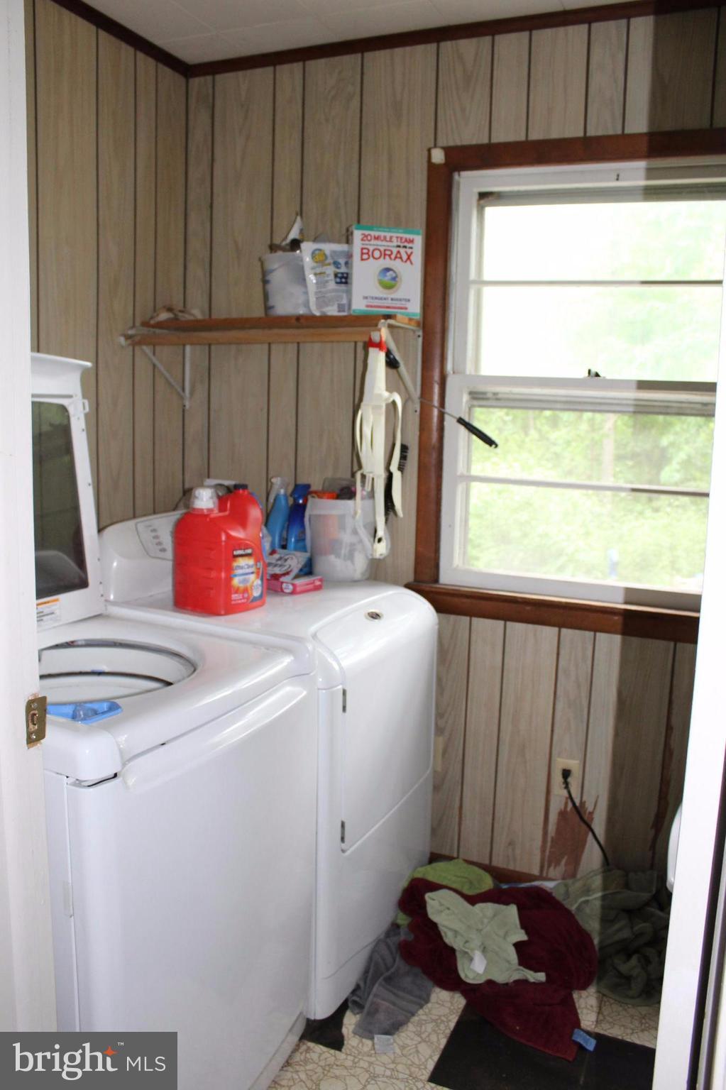 27 Marsh Road Fredericksburg, VA 22406 - Photo 17 of 24 Laundry / Storage Room