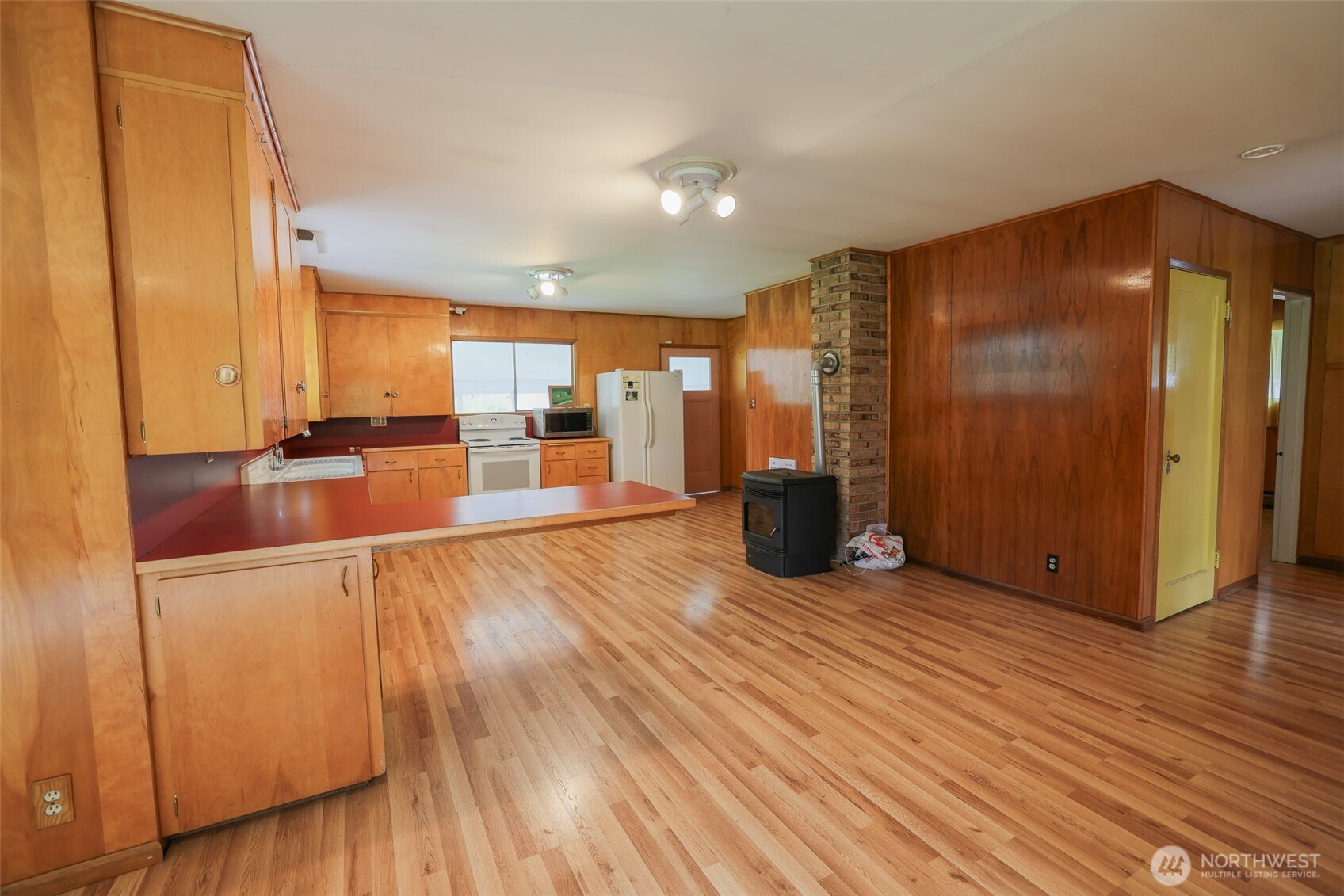38013 Highway 2 Sultan, WA 98294 - Photo 5 of 33