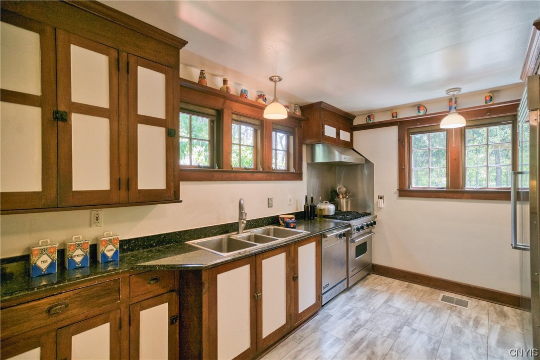 326 Fall Creek Drive Ithaca, NY 14850 - Photo 11 of 49