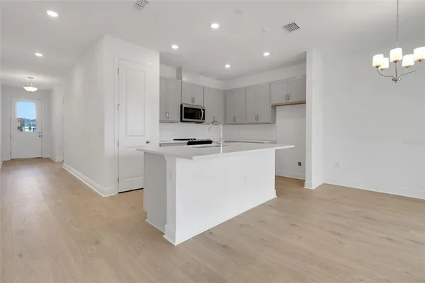 $2,200 | 1018 Swamp Chestnut Loop, Lady Lake, FL 32159