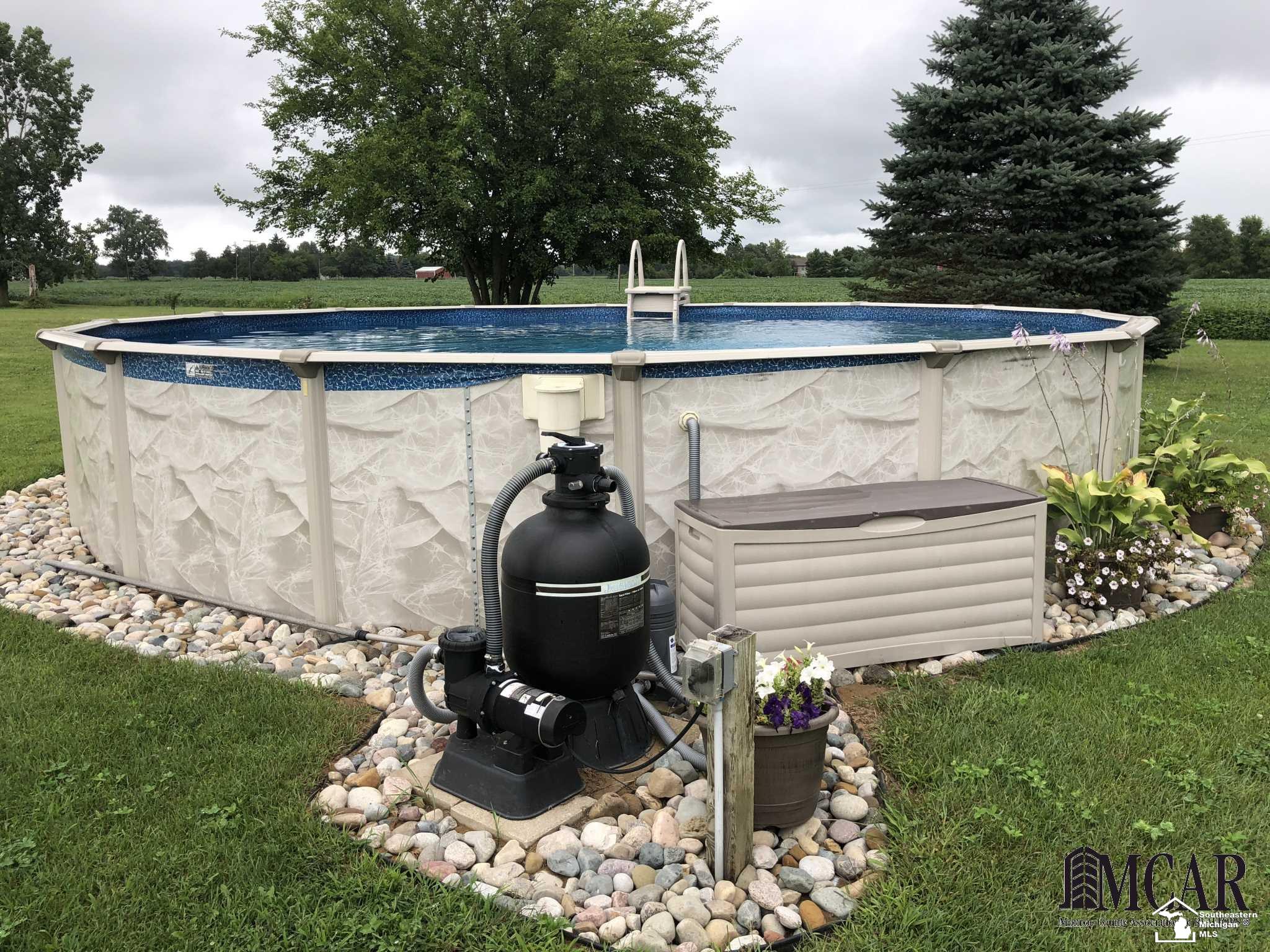 8930 Ostrander Road Maybee, MI 48159 - Photo 6 of 44 21493364-5.JPG