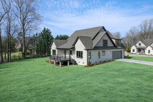 $859,900 | 354 South Monterey Drive, Moore, SC 29369