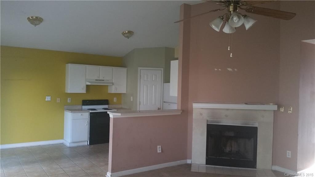 1096 Chapel Creek Road Concord, NC 28025 - Photo 5 of 15