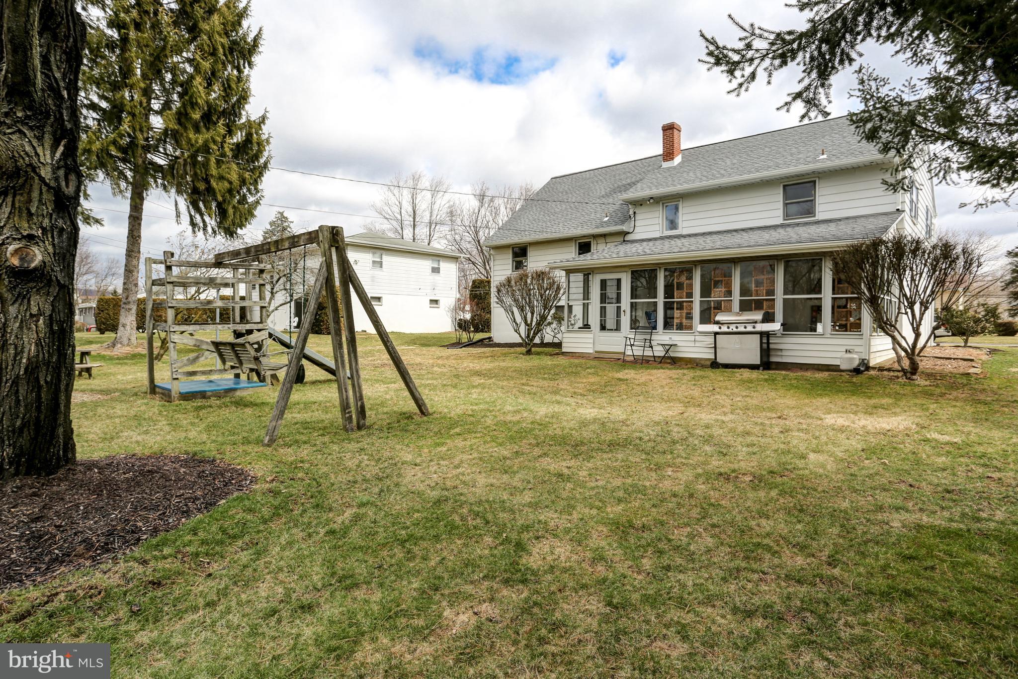 526 Kingston Road Harrisburg, PA 17112 - Photo 4 of 33 Gallery Image 4