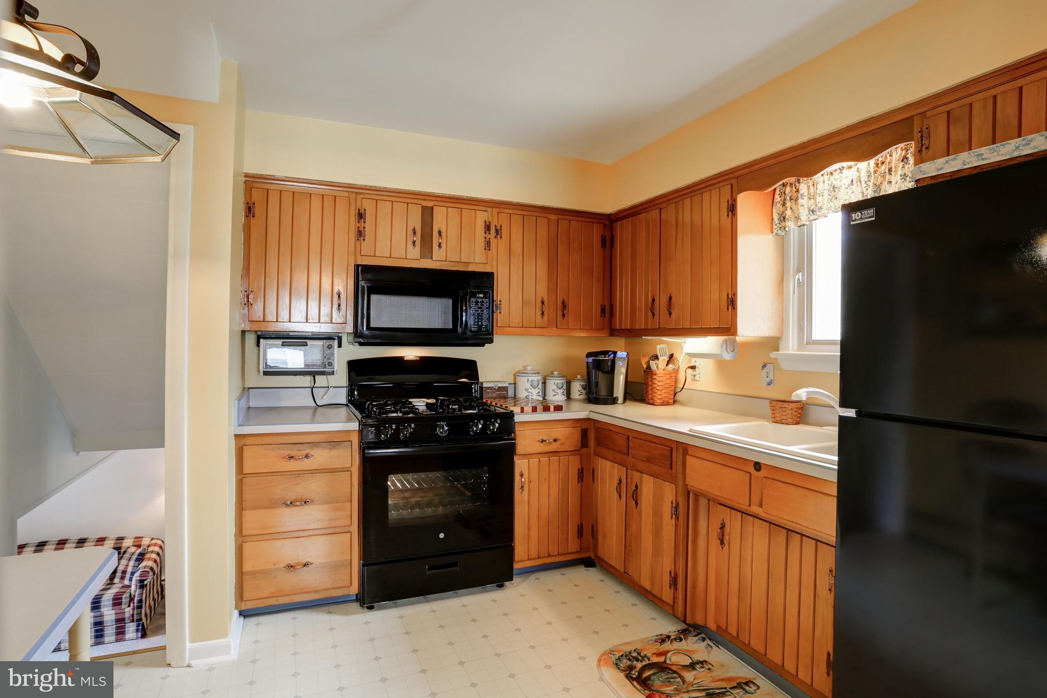 526 Kingston Road Harrisburg, PA 17112 - Photo 7 of 33 Gallery Image 7