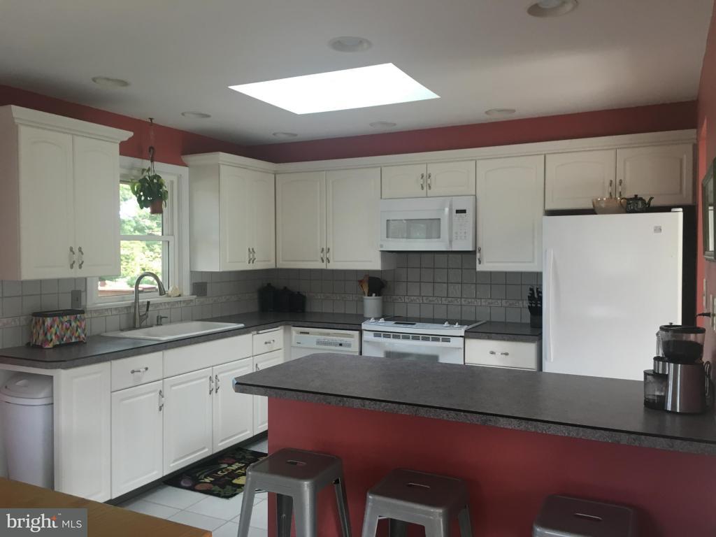 2820 Brookfield Road Lancaster, PA 17601 - Photo 13 of 28