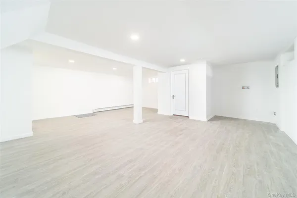 $1,150,000 | 8 Spector Lane, Plainview, NY 11803