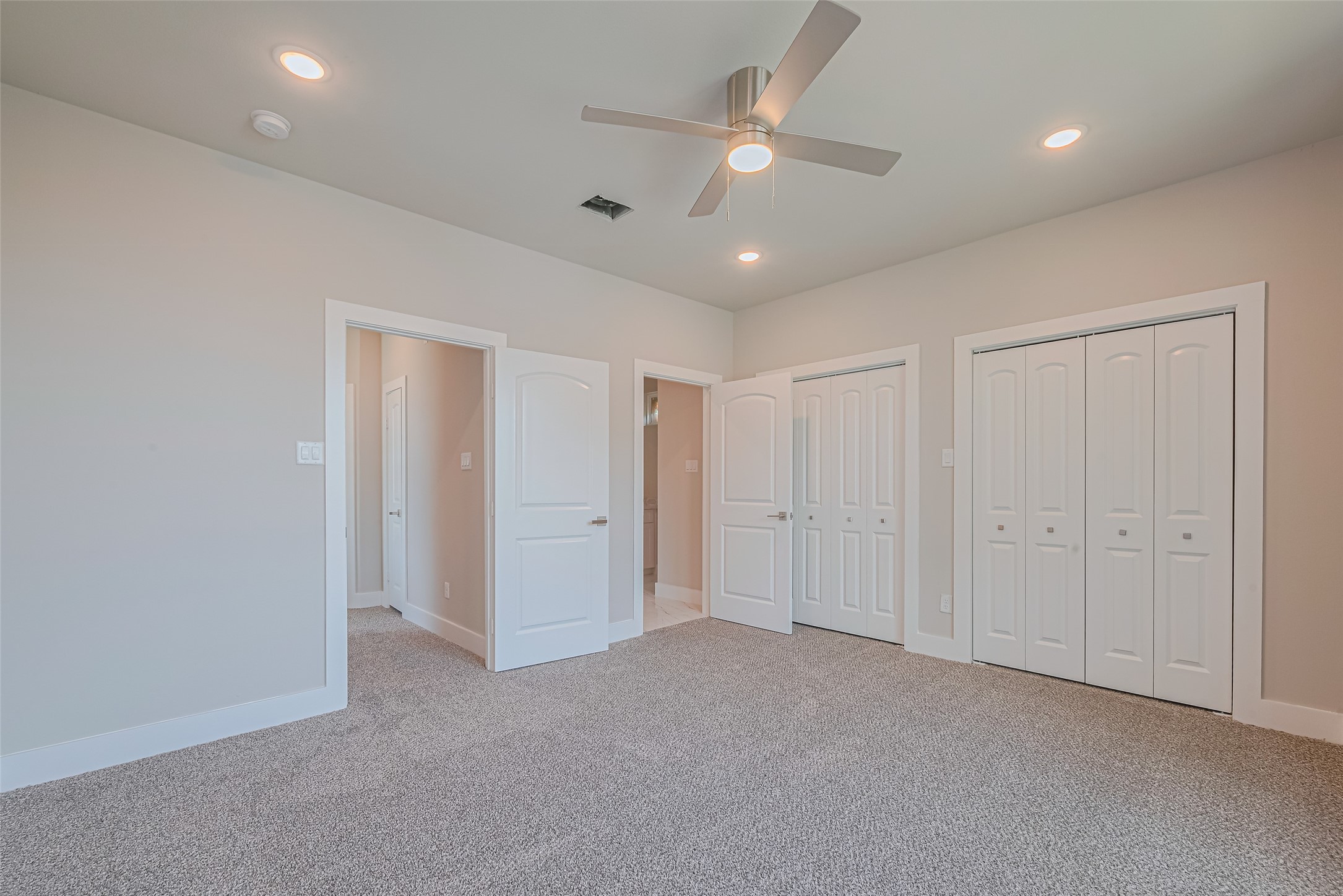 7207 Force Street Houston, TX 77020 - Photo 11 of 29 It has multiple doors, including dual closets for ample storage.