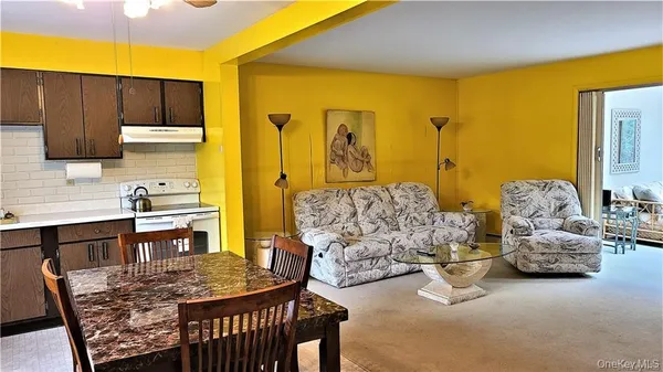 $1,950 | 52 Medallion Road, Kiamesha Lake, NY 12751