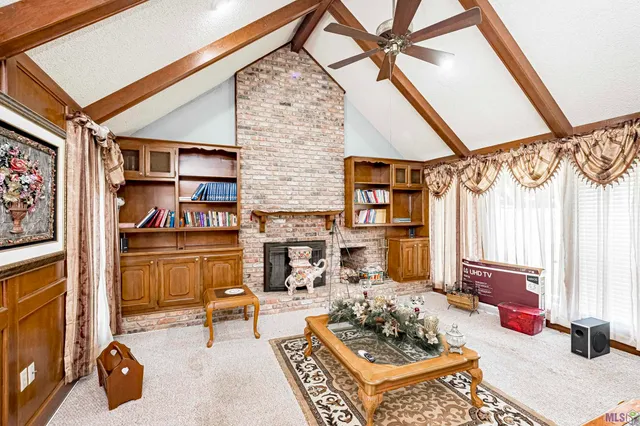 $415,000 | 12111 Lake Sherwood Avenue North, Baton Rouge, LA 70816