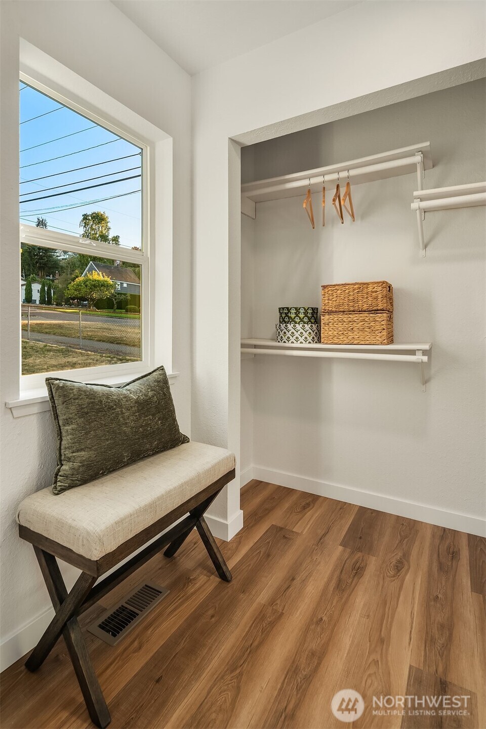 2222 North 29th Street Tacoma, WA 98403 - Photo 13 of 26 a living room with a couch and painting on the wall