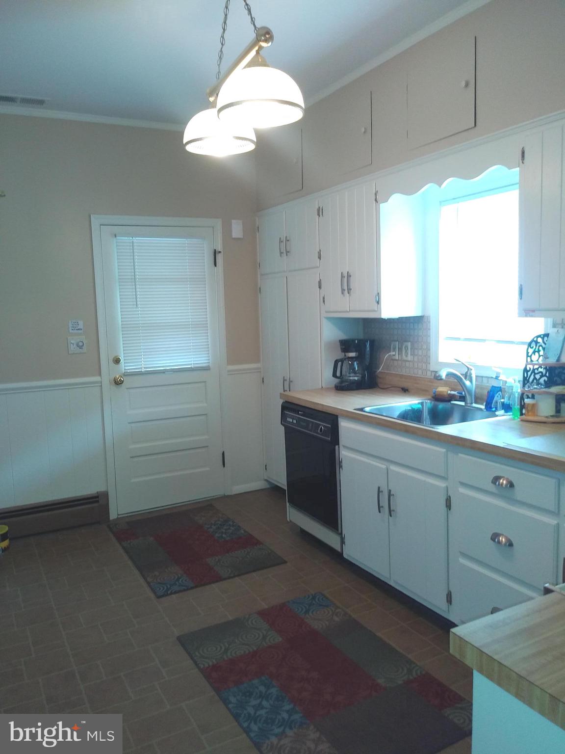 5301 Catalpha Road Baltimore, MD 21214 - Photo 6 of 21