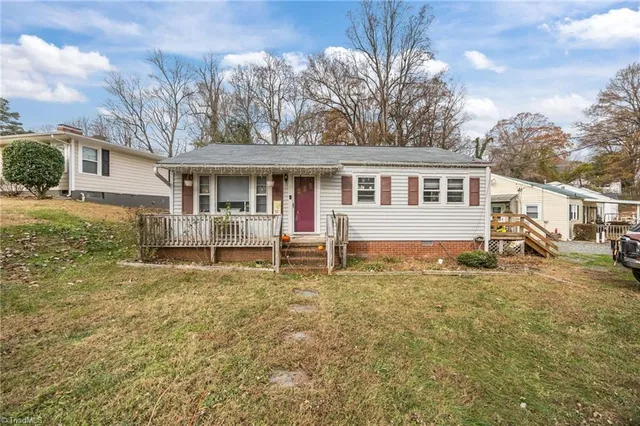 $157,500 | 410 Rosewood Drive, Lexington, NC 27292