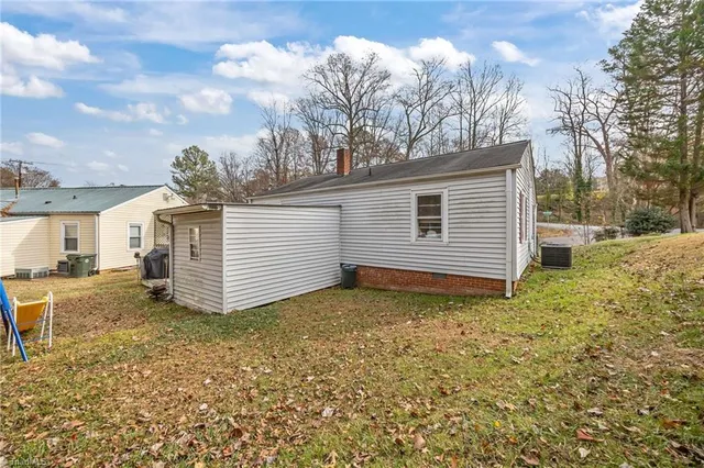$157,500 | 410 Rosewood Drive, Lexington, NC 27292