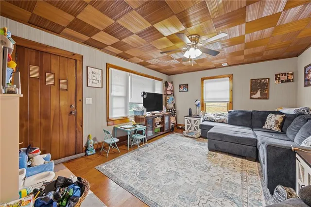 $157,500 | 410 Rosewood Drive, Lexington, NC 27292