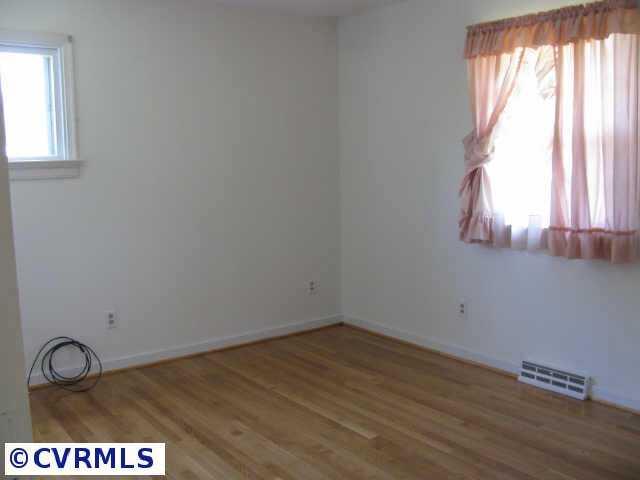 7206 Stoneman Road Richmond, VA 23228 - Photo 6 of 8 Gallery Image 6