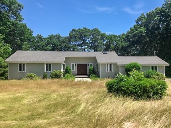 148 Candlestick Road North Andover, MA 01845 - Photo 1 of 21 Gallery Image 1
