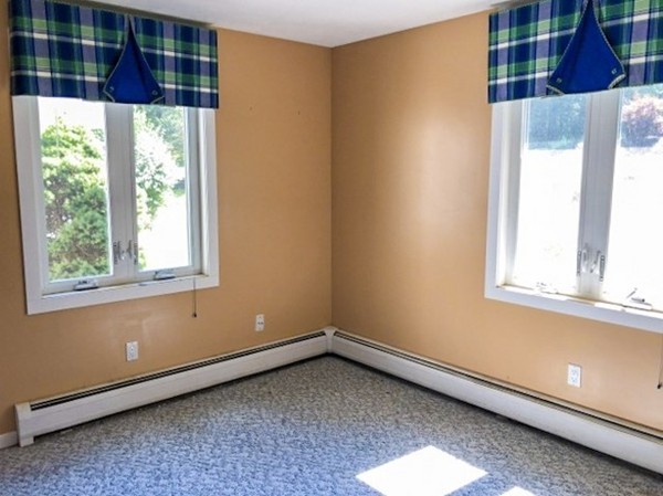 148 Candlestick Road North Andover, MA 01845 - Photo 12 of 21 Gallery Image 12