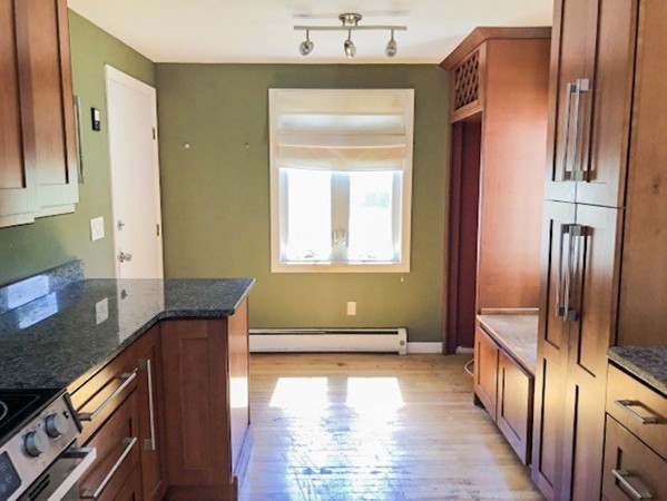 148 Candlestick Road North Andover, MA 01845 - Photo 6 of 21 Gallery Image 6