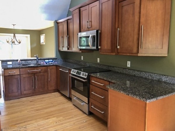 148 Candlestick Road North Andover, MA 01845 - Photo 8 of 21 Gallery Image 8