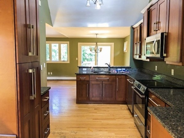 148 Candlestick Road North Andover, MA 01845 - Photo 9 of 21 Gallery Image 9