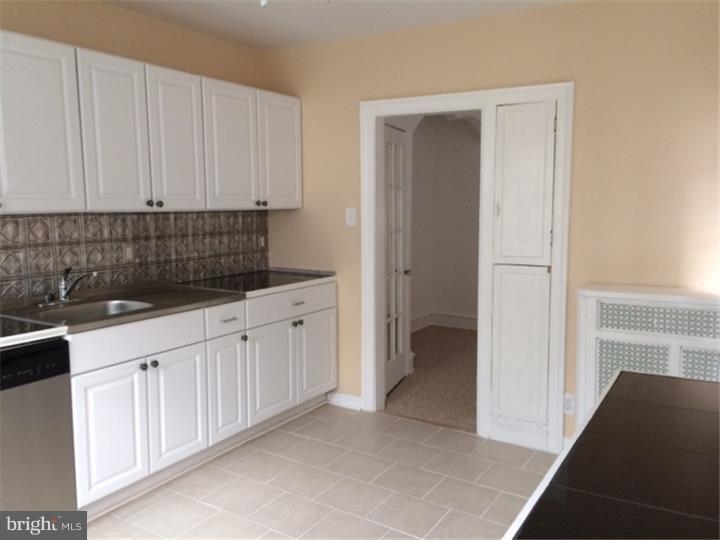 308 Bayard Road Upper Darby, PA 19082 - Photo 8 of 18