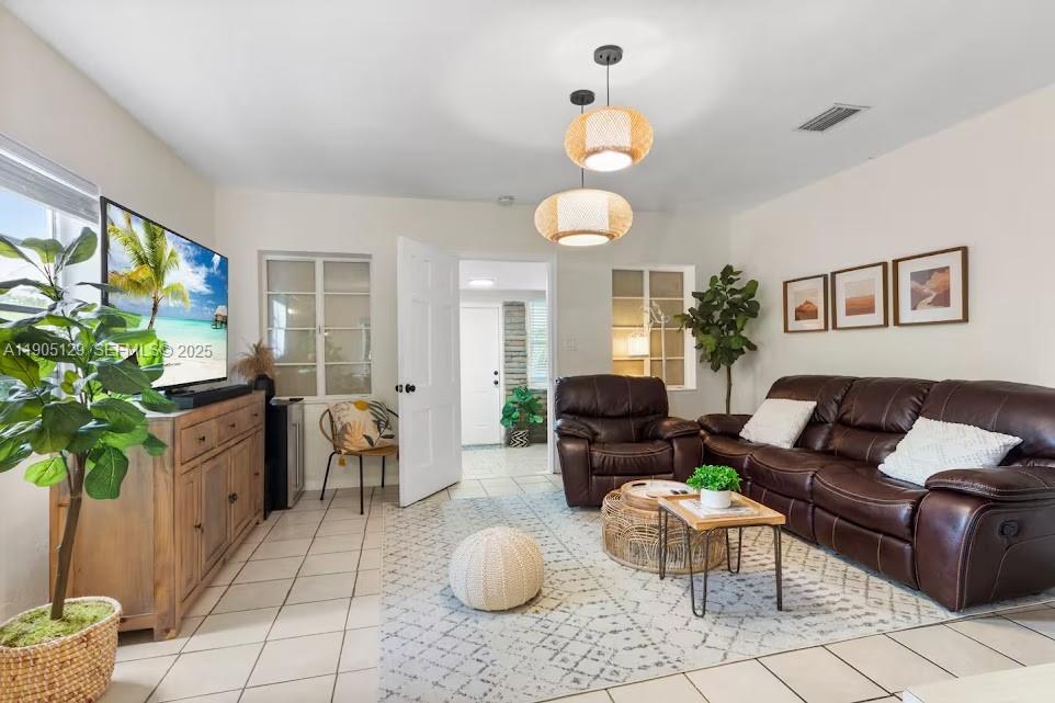 402 Northwest 102nd Street Miami, FL 33150 - Photo 13 of 25