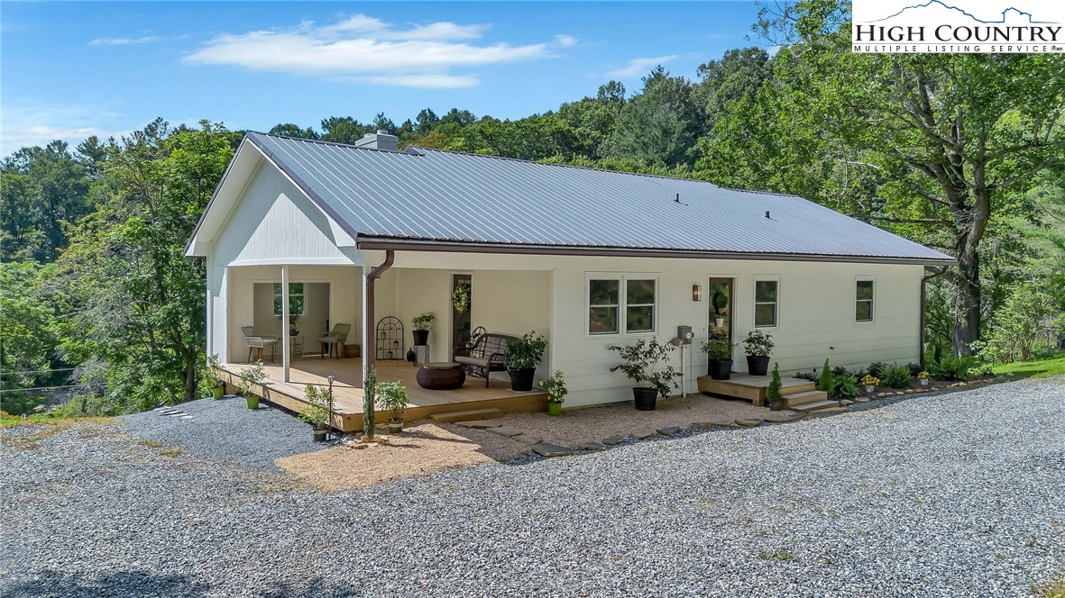 393 Carter Miller Road Todd, NC 28684 - Photo 2 of 48 Gallery Image 2