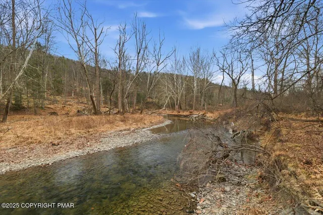 $649,900 | 101 Mcmichael Drive, Stroudsburg, PA 18360