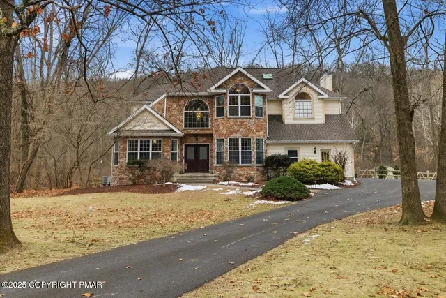 $649,900 | 101 Mcmichael Drive, Stroudsburg, PA 18360