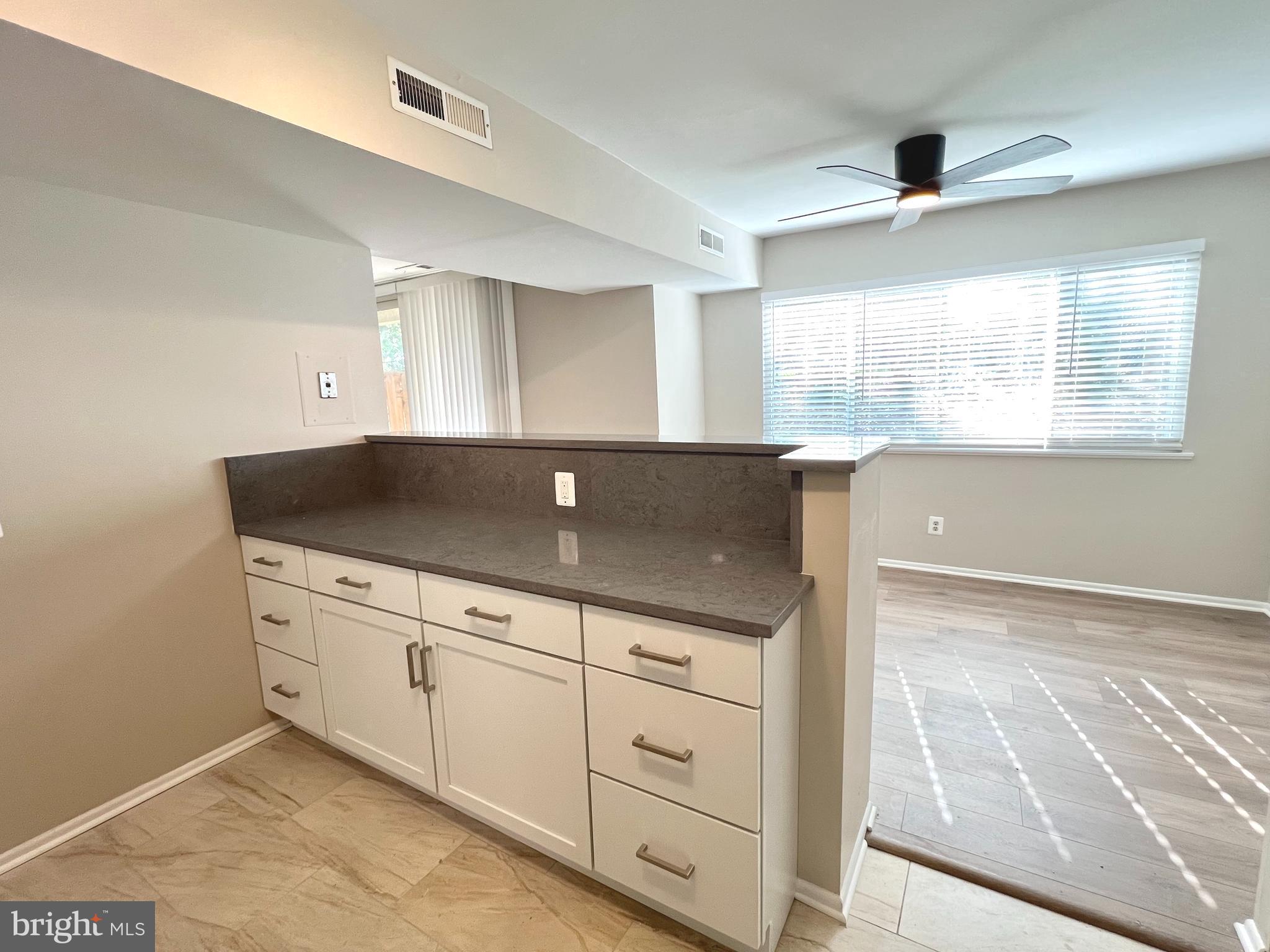 5083 7th Road South, Unit T2 Arlington, VA 22204 - Photo 14 of 36 NEW kitchen island with great storage