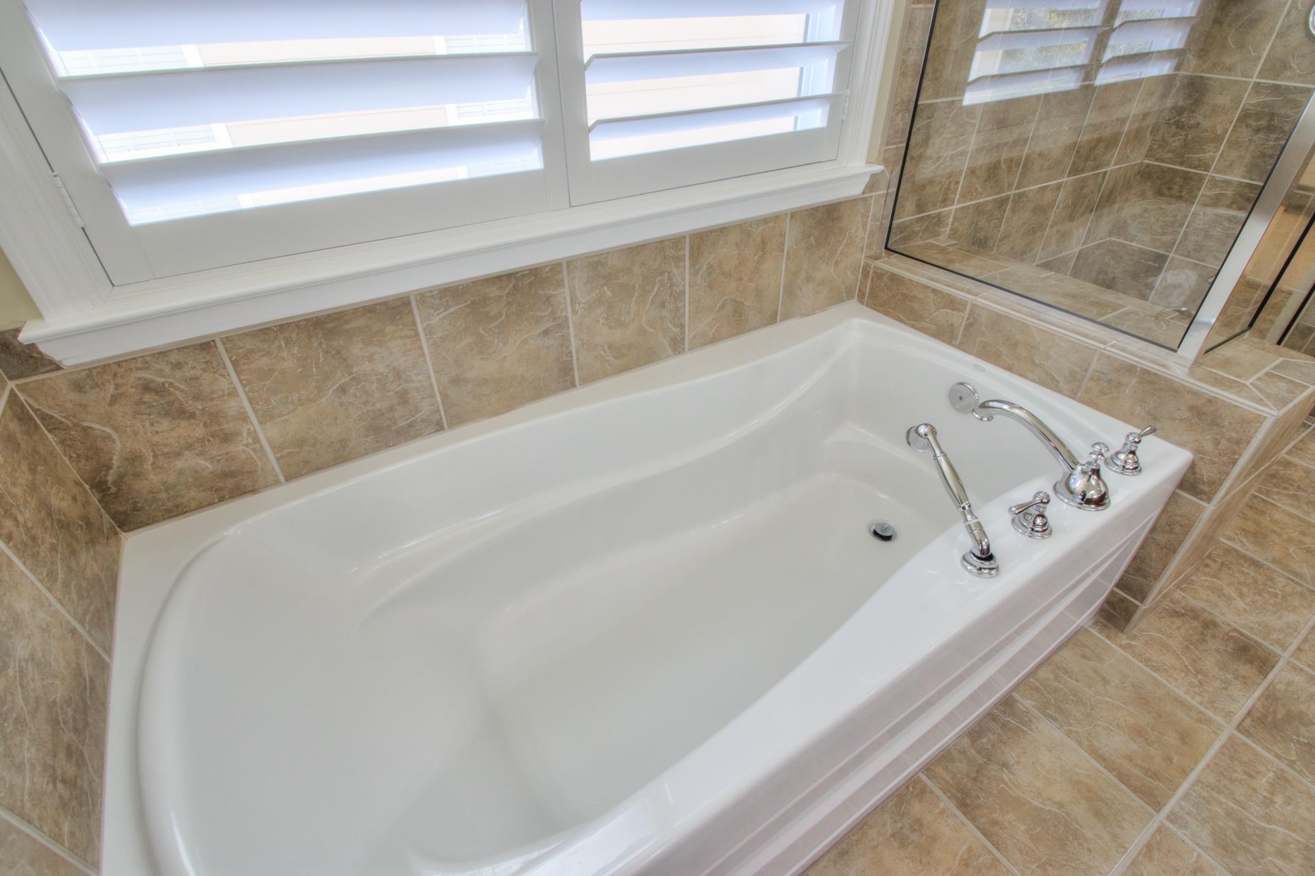 512 Bugler Road Mount Juliet, TN 37122 - Photo 14 of 30 a bathroom with bathtub with shower