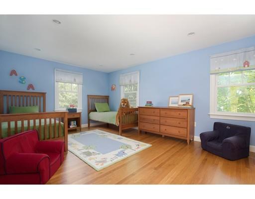 111 Crest Road Wellesley, MA 02482 - Photo 14 of 27