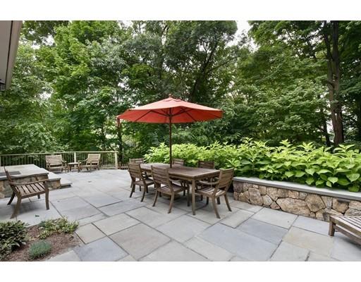 111 Crest Road Wellesley, MA 02482 - Photo 23 of 27