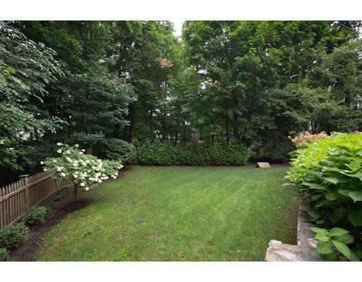 111 Crest Road Wellesley, MA 02482 - Photo 24 of 27