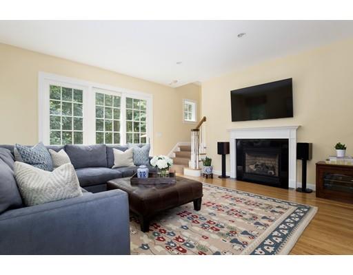 111 Crest Road Wellesley, MA 02482 - Photo 3 of 27