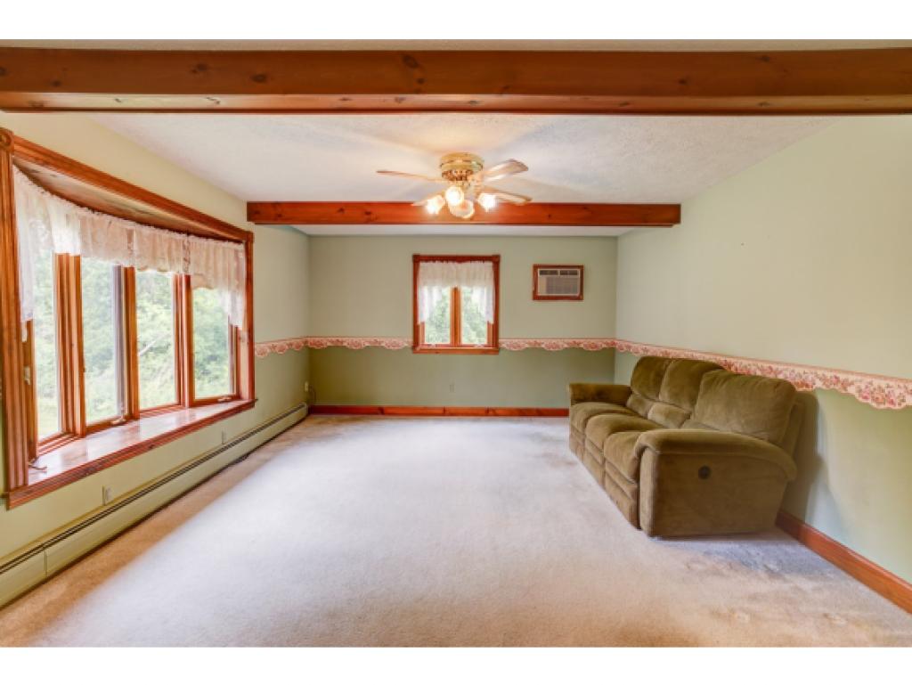 285 St Albans Road Swanton, VT 05488 - Photo 6 of 17 Gallery Image 6