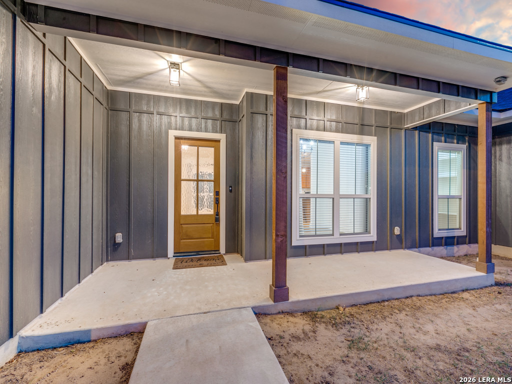 1015 Timbercrest Pleasanton, TX 78064 - Photo 4 of 26