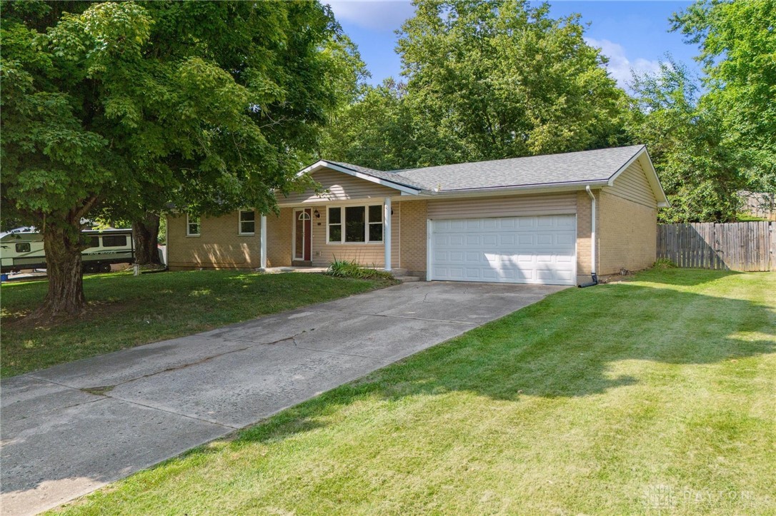 2416 Snyder Domer Road Springfield, OH 45502 - Photo 1 of 33
