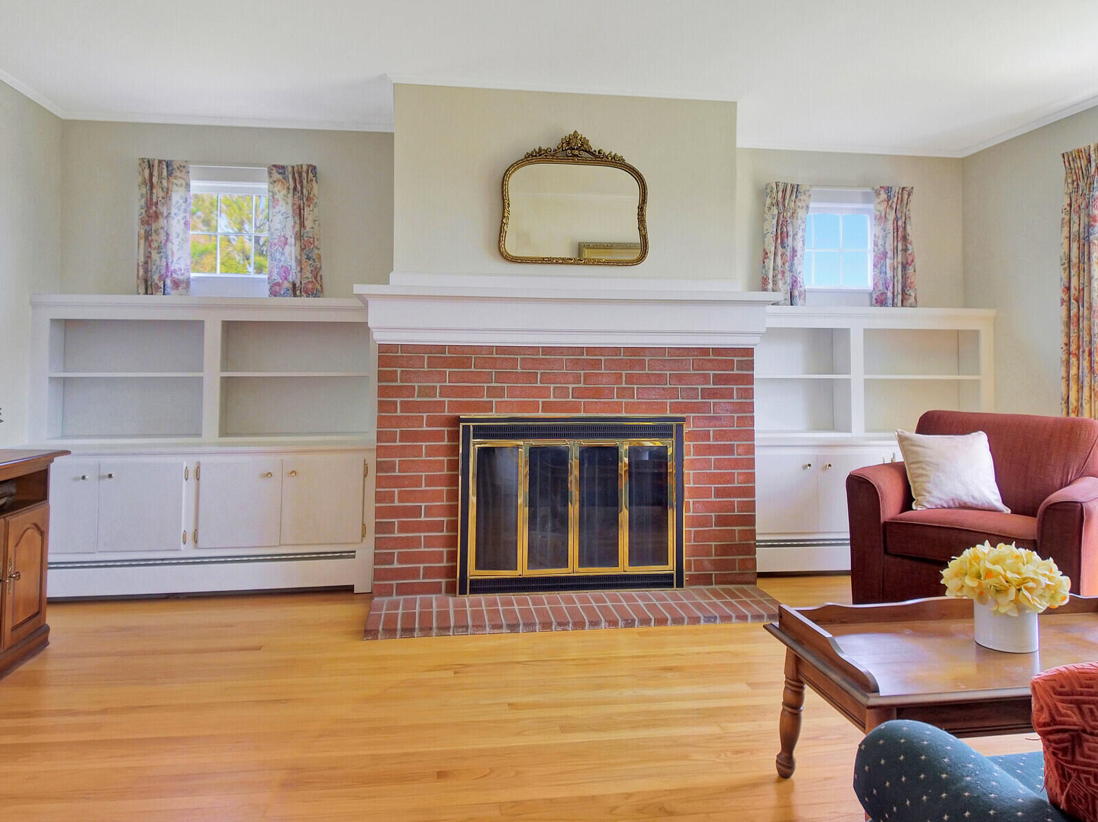1118 Bremen Road Waldoboro, ME 04572 - Photo 19 of 60 lviing room 3