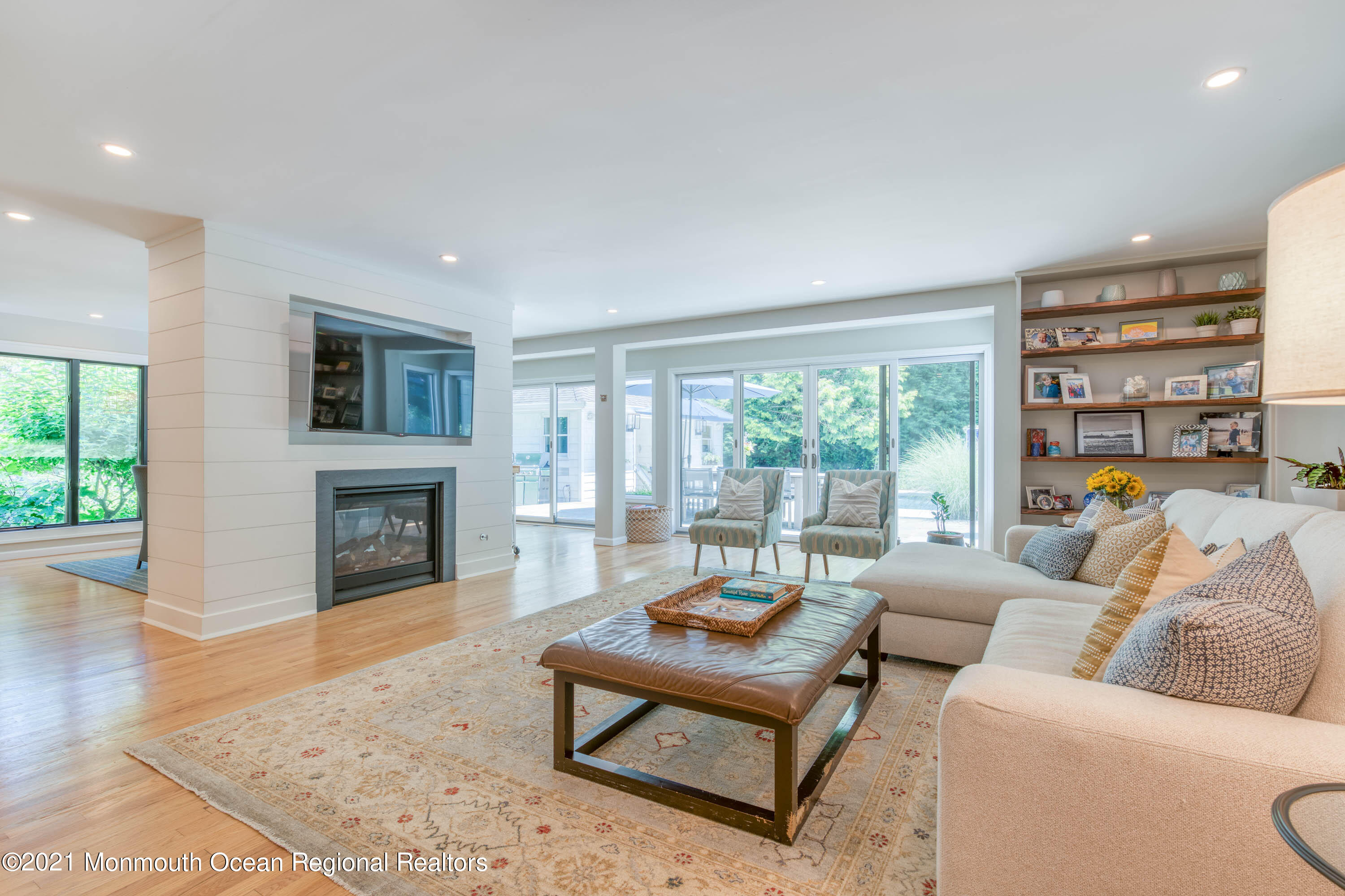 63 Ridge Road Rumson, NJ 07760 - Photo 24 of 66 61000310-76BE-4FD8-8ABD-F3B91337DEA2