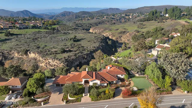 $2,690,000 | 1153 Camino Dos Rios, Thousand Oaks, CA 91360