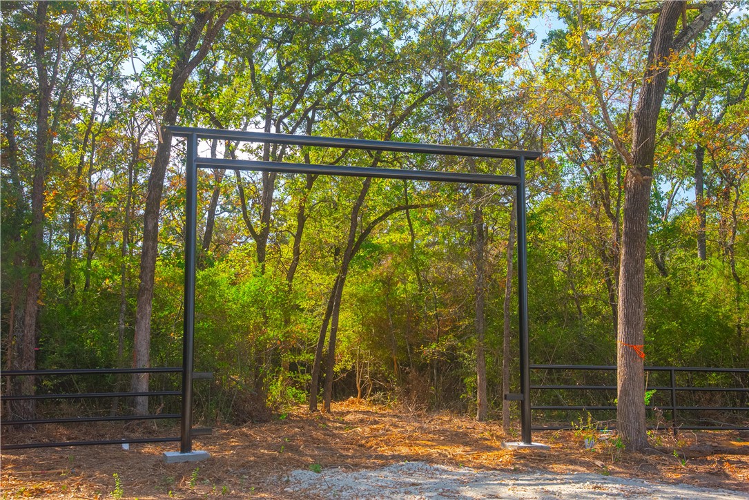 12608 Red Hill Road Hearne, TX 77859 - Photo 7 of 11