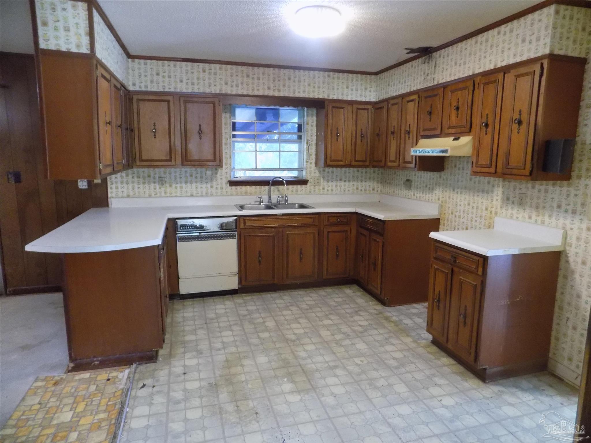 7114 Wymart Road Pensacola, FL 32526 - Photo 11 of 19 Gallery Image 11