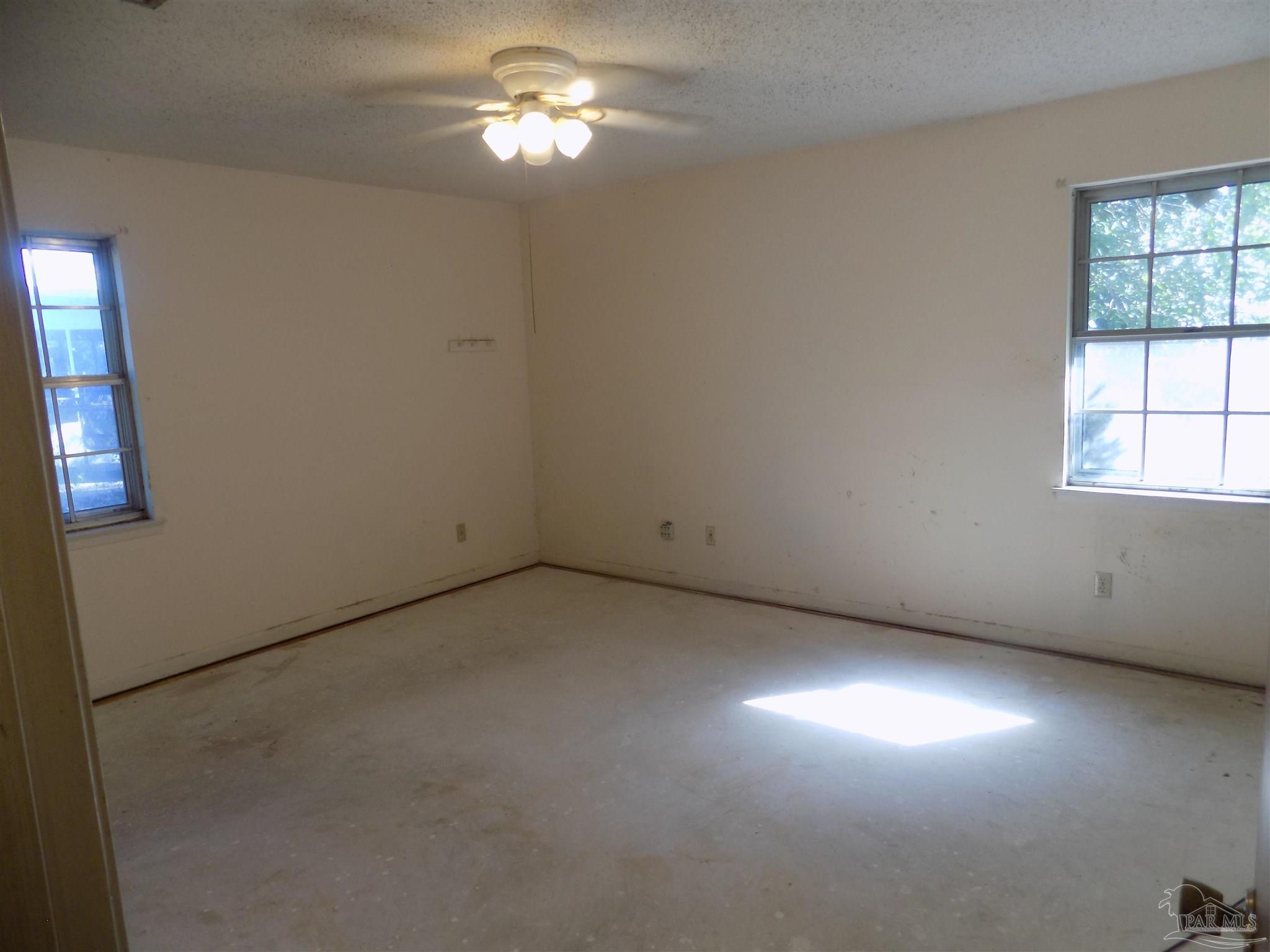 7114 Wymart Road Pensacola, FL 32526 - Photo 17 of 19 Gallery Image 17